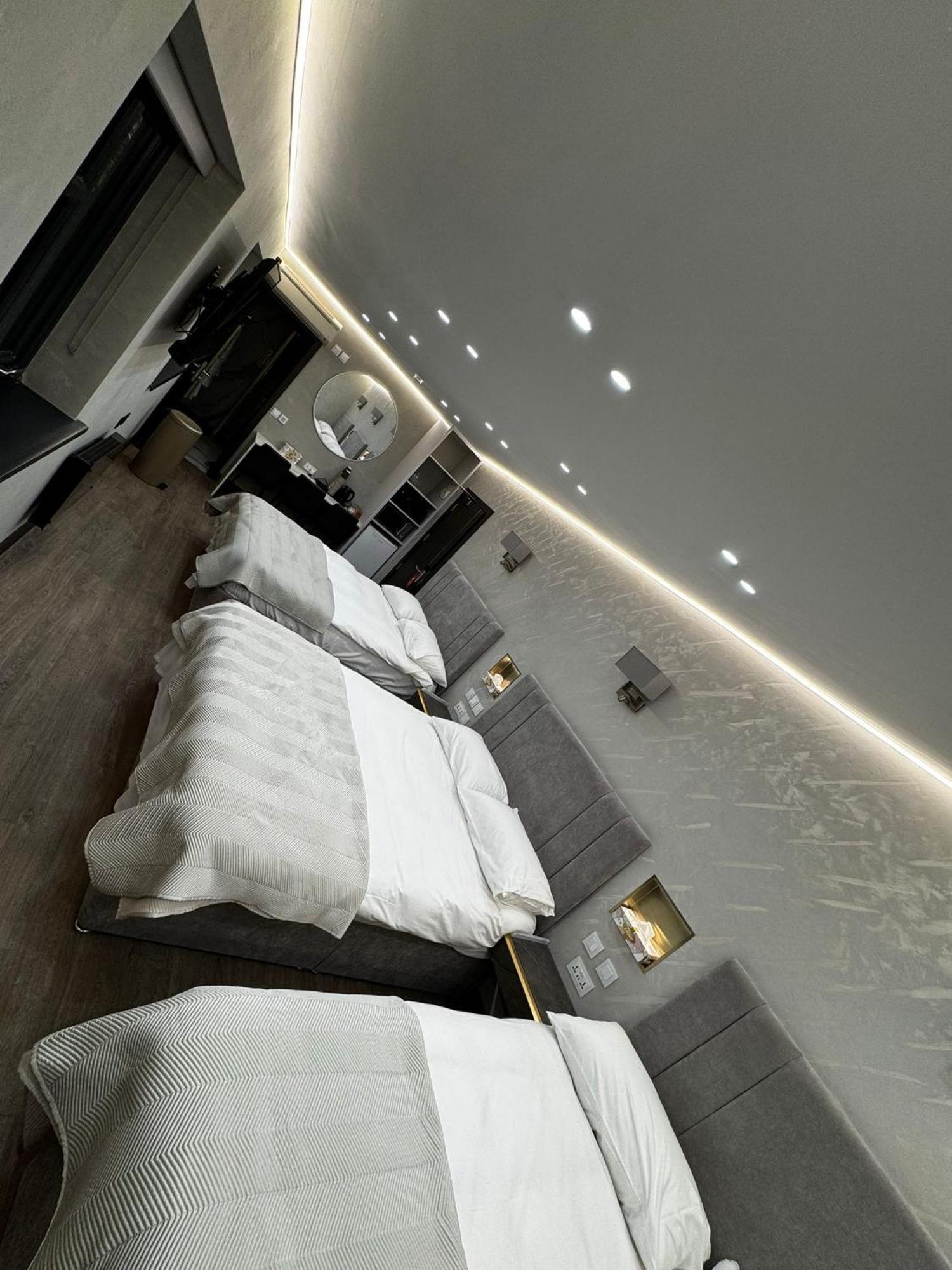 Park Avenue Hotel Лондон Экстерьер фото